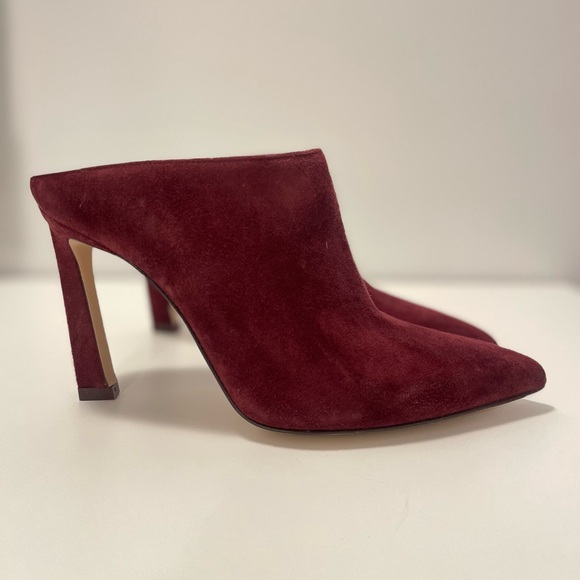 New Stuart Weitzman heels US 6 - Picture 3 of 6
